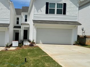 111 Luna Ln, Statesville, NC 28625