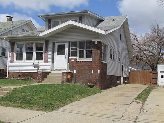 2nd image of 417 W McClure Ave