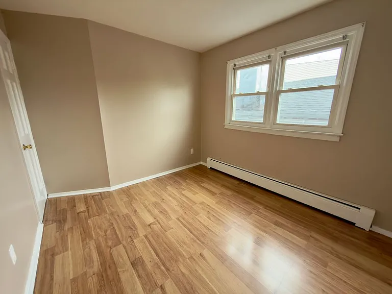 215 Seaview Ave #2 — Photo 3