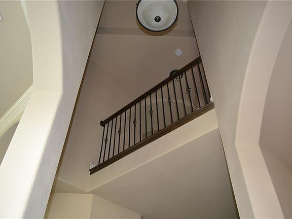 4th image of 6901 Gamecock Dr