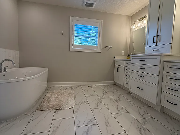 19370 Lake Ave — Photo 18