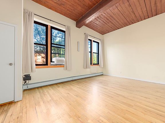 2nd image of 93 Underhill Ave APT 2E