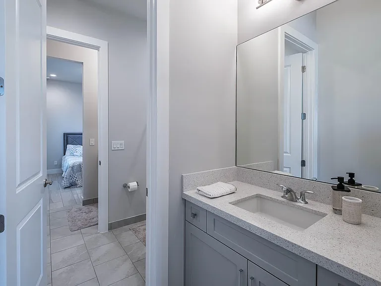 12504 Nautilus Cir — Photo 13