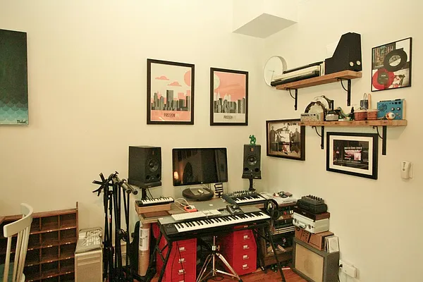 Rented by Corcoran | media 34