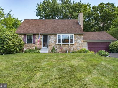 123 Hampshire Dr, Chalfont, PA, 18914