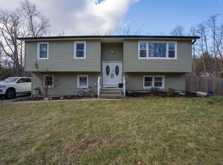 21 Headden Dr, Spring Valley, NY 10977