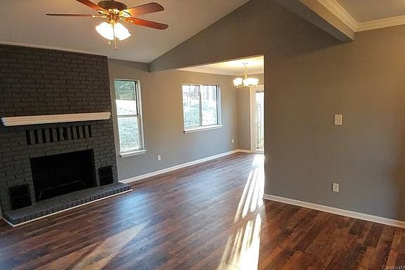3rd image of 965 Sardis Cove Dr