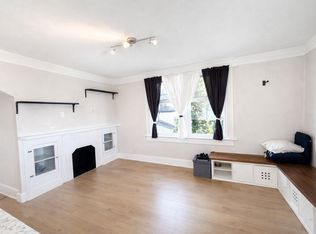 3161 W 3rd Ave, Vancouver, BC V6K1N2