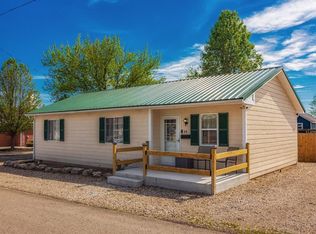 17 Church St, Peebles, OH 45660