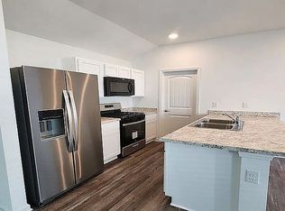 1035 E Bienville St, Gonzales, LA 70737
