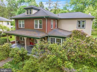 61 Park Rd, Reading, PA 19609
