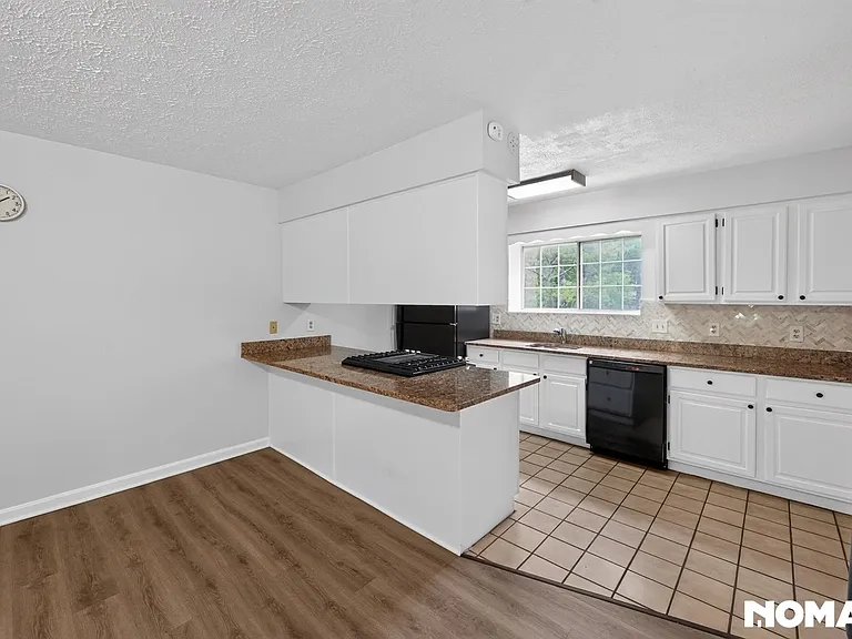 9 Voyagers Ln — Photo 4