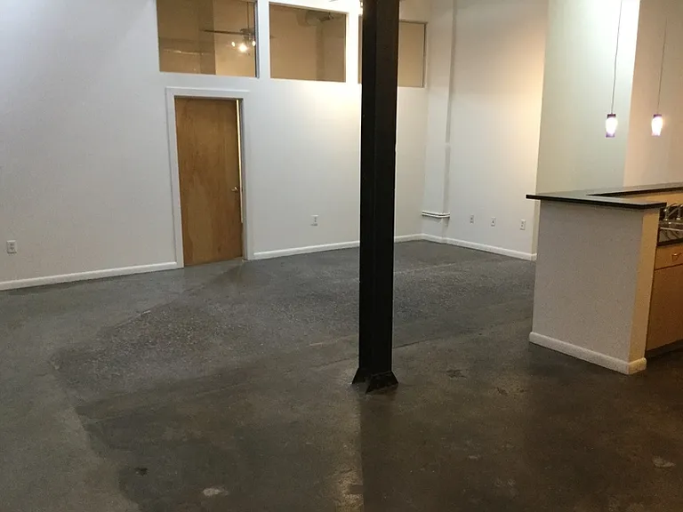 1011 W Marshall St #119 — Photo 5