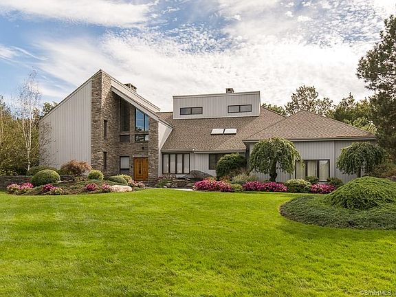 Pure elegance awaits you at this centrally located 6 bedroom 3.2 bath home!