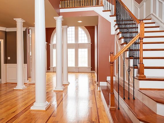 3rd image of 118 Plantation Dr