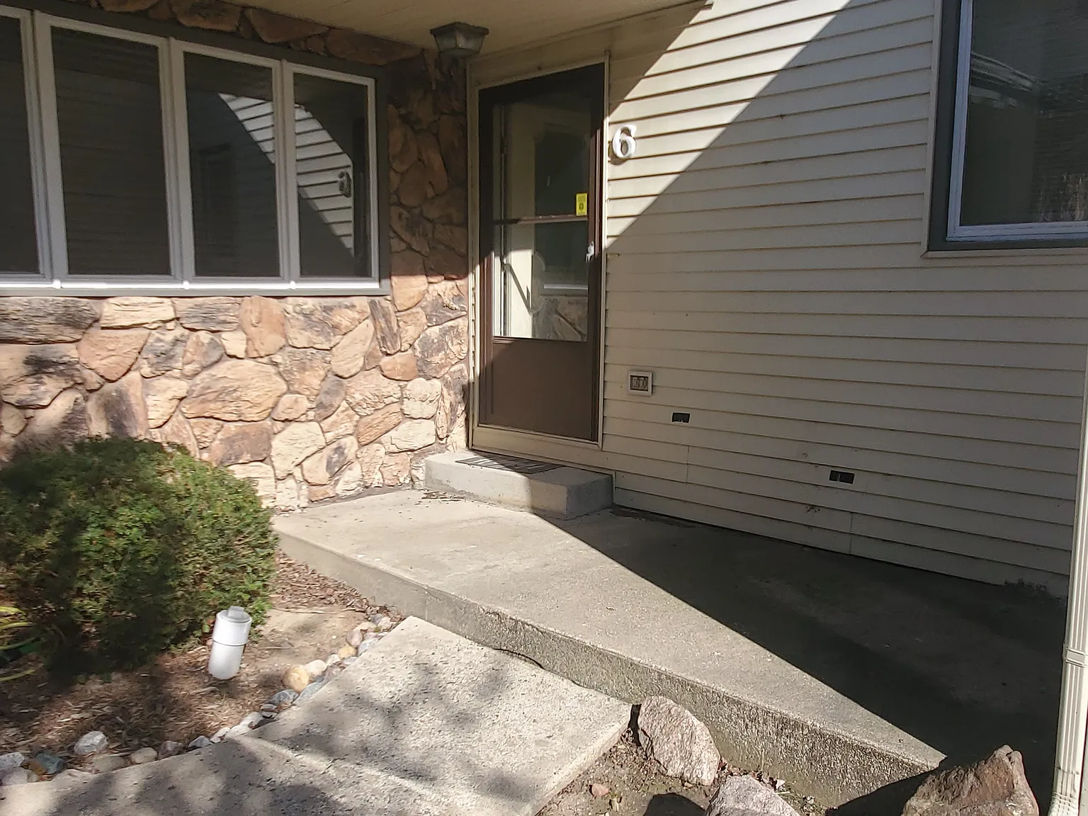 2 bed, 1.5 bath, 1500 sqft, $1,650 — Photo 3