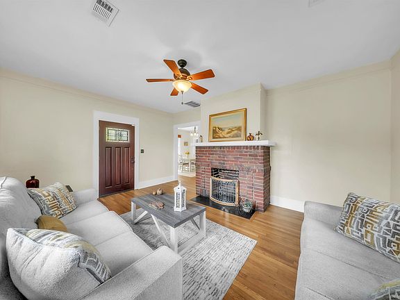 4th image of 107 Whitehall St