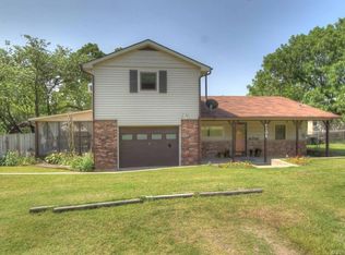 7106 W 26th St, Tulsa, OK 74107