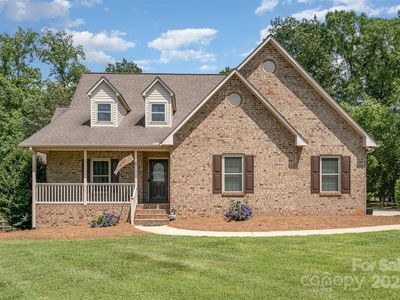 135 Oak Creek Dr, Rockwell, NC, 28138
