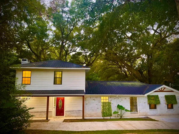 1302 Oak St, Daphne, AL 36526