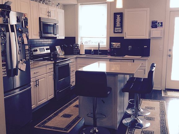 kitchen towards deck
