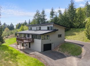 3837 Columbia Heights Rd, Longview, WA 98632