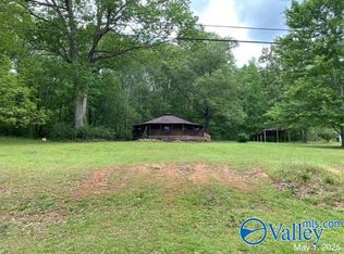 252 Blowing Springs Rd, Hartselle, AL 35640