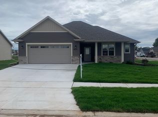 W6575 E Steamboat Ln, Appleton, WI 54915