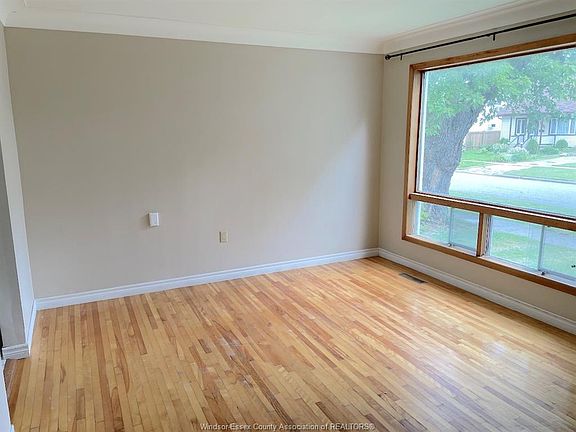 4th image of 1841 Aubin Rd