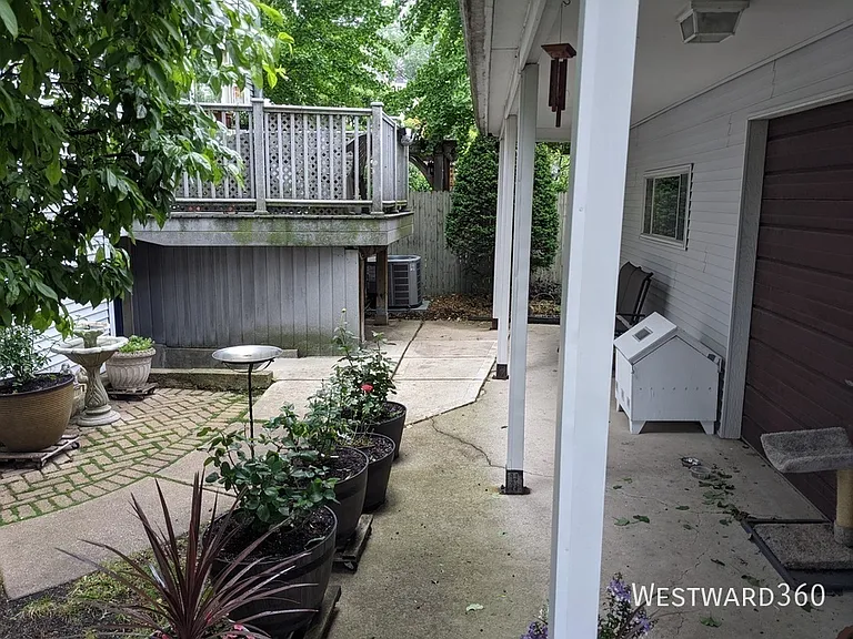 2035 N Sawyer Ave #2 — Photo 17