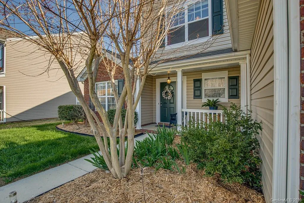 Building Photo - 5004 Paddle Wheel Ln