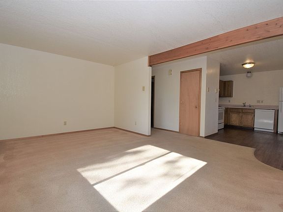 2nd image of 519 S 15th Ave APT 1