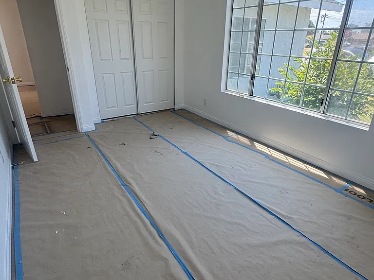 Laurel St — Photo 2