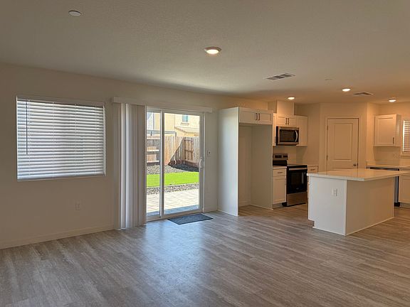 4th image of 4384 Amoruso Ranch Rd