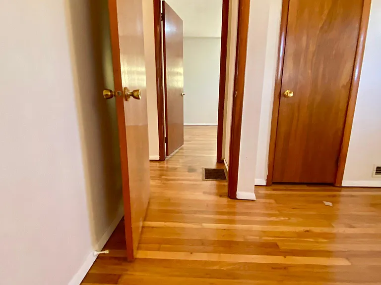 617 Lacasa Dr — Photo 1