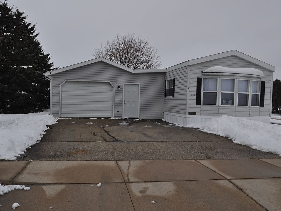 1st image of 936 Willow St