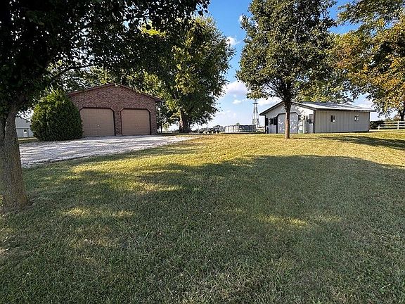 3rd image of 31822 Lochs Pl