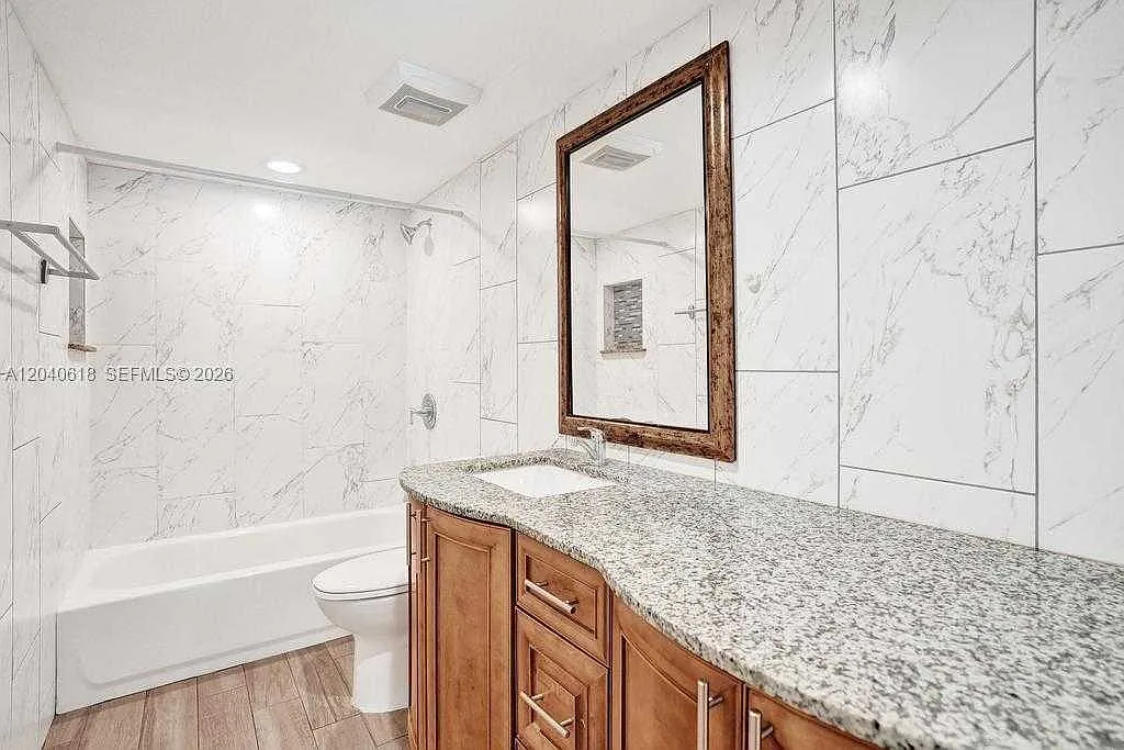 2 bed, $1,950 — Photo 2