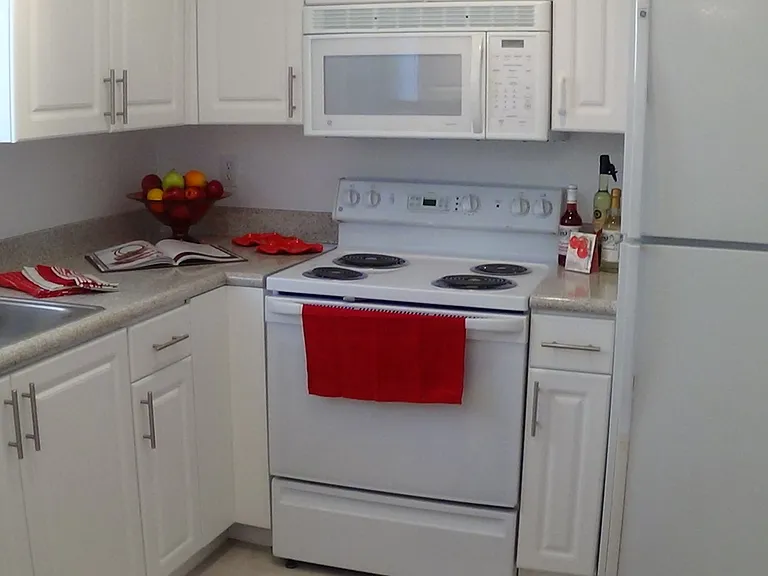 1971 Brandywine Rd #303 — Photo 3