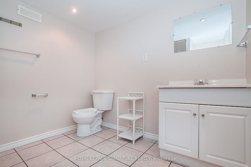 Toronto House for rent - 4 Bedrooms — photo 30