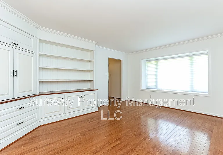 329 Catch Penny Ln — Photo 4