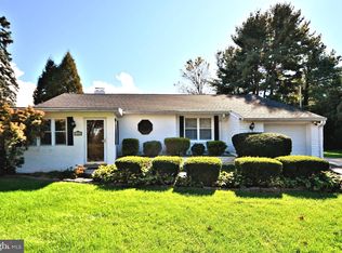 1006 E Heather Rd, Oreland, PA 19075