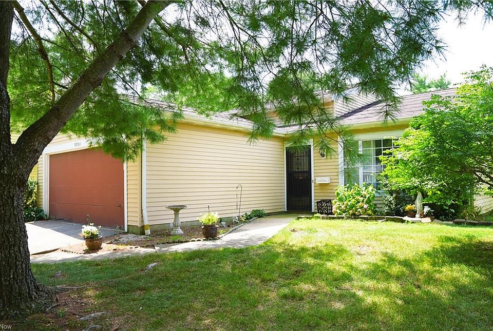 1st image of 8886 Summerset Ln #125