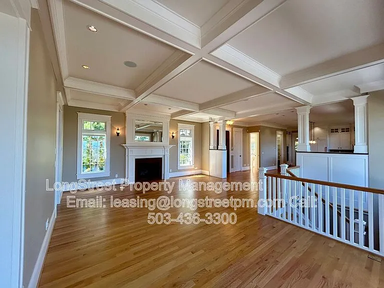 550 NW Alpine Ter — Photo 24