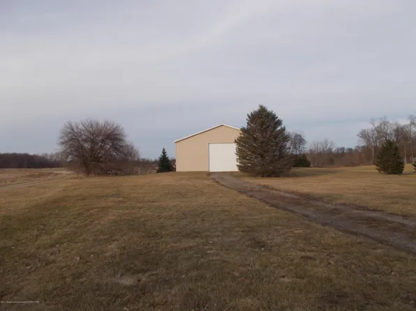 6797 E Spicerville Hwy, Eaton Rapids, MI 48827