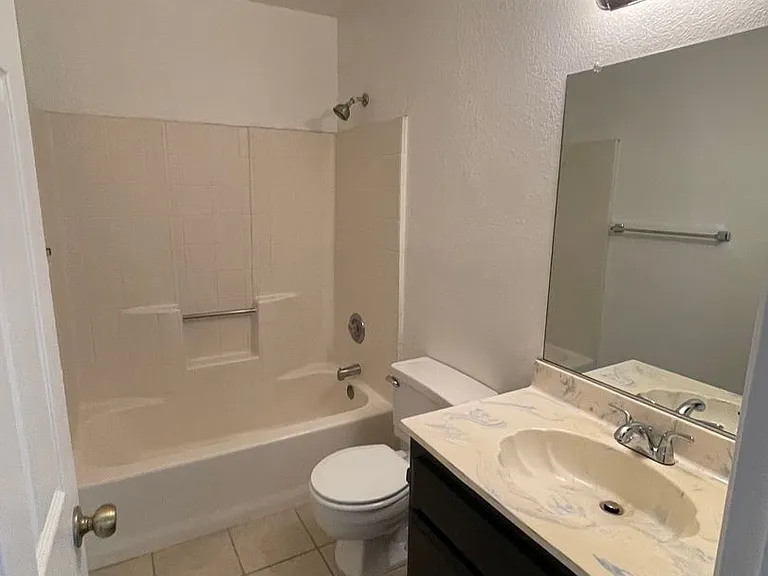 20292 Thunderbird Rd — Photo 7