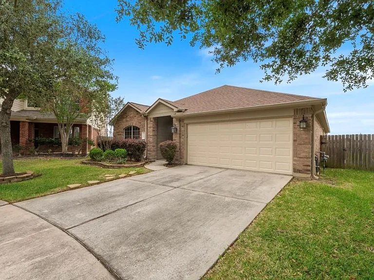 6007 Wilcox Point Ct — Photo 2