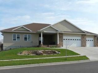 2200 Byrum Cir, Brandon, SD 57005