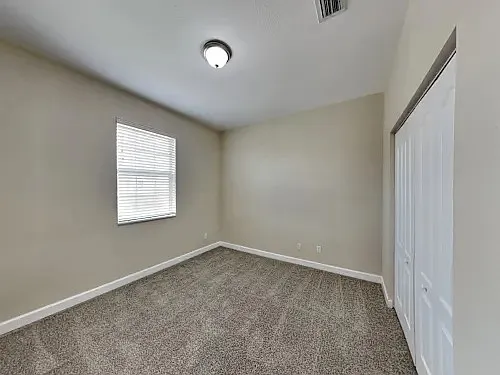 9501 SW Merlin Ct — Photo 2