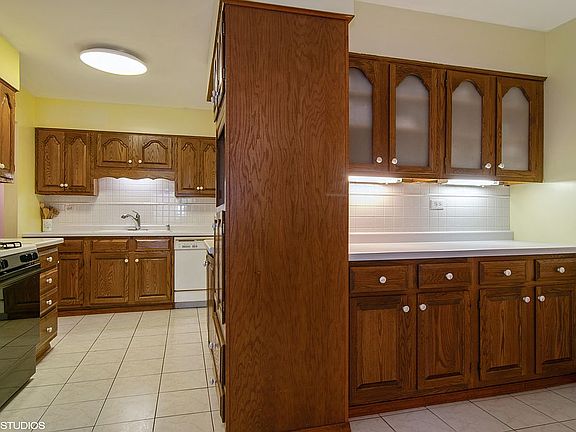 3rd image of 7351 Princeton Circle Dr
